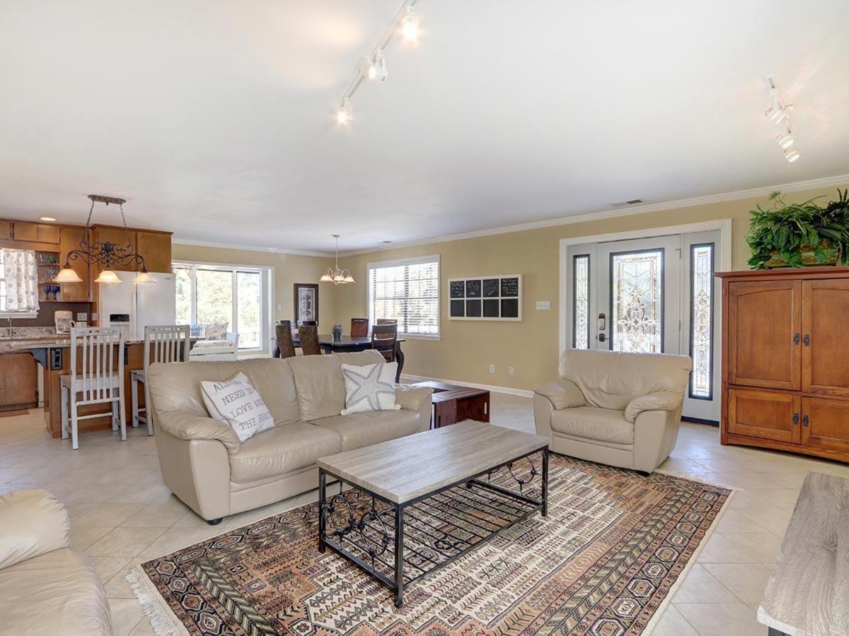 Lola'S Retreat Villa Tybee Island Buitenkant foto
